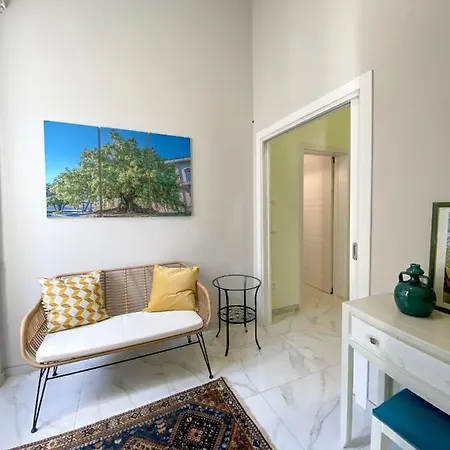 La Fitolacca Λέτσε