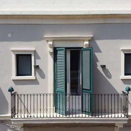 Bed and Breakfast La Fitolacca 3*