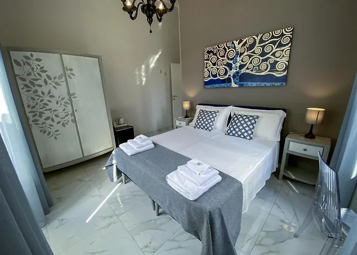 לינה וארוחת בוקר La Fitolacca 3*